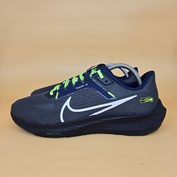 Nike x NFL Air Zoom Pegasus 40 'Seattle Seahawks' Men's Shoes Size 10 - Picture 1 of 8